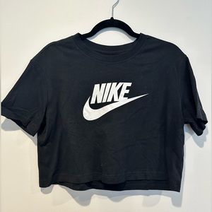 NIKE Black Crop Tee NWT